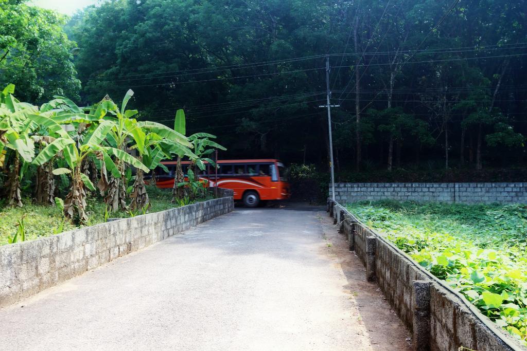 En Jays Residency Apartamento Kottayam Exterior foto